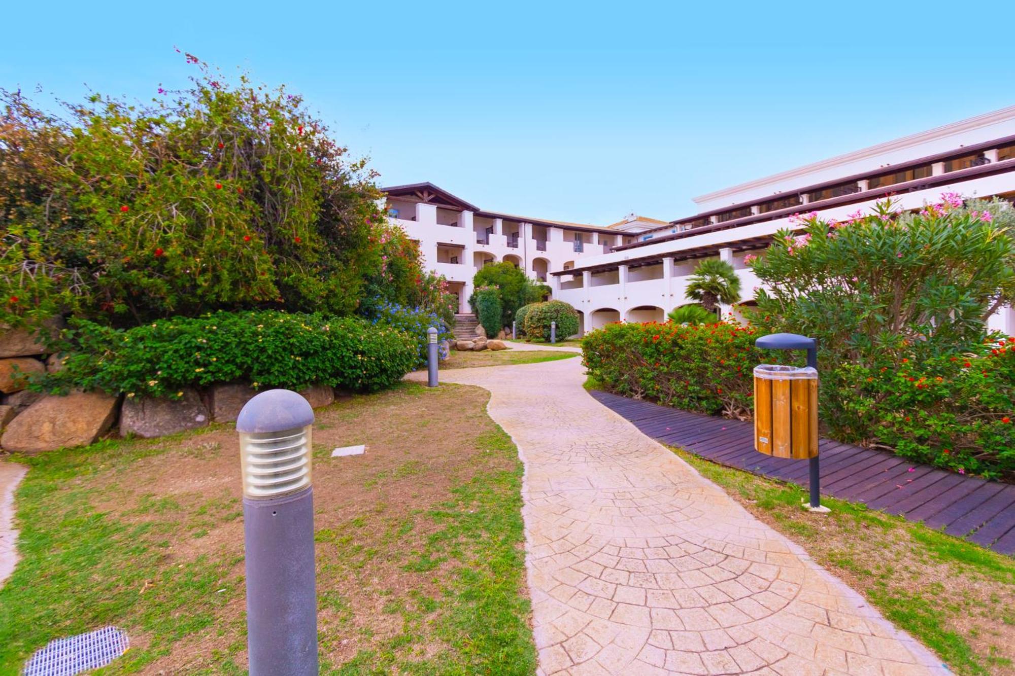 Cala Della Torre Resort La Caletta Exterior foto